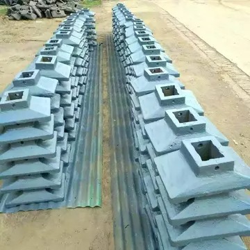 銀川高速路安全防護(hù)欄價格