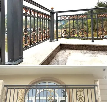 營口高速護(hù)欄板生產(chǎn)設(shè)備