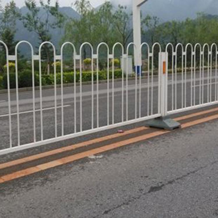 阿里高速護欄板生產廠家