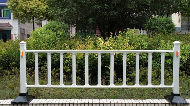 阿圖什高速公路護欄