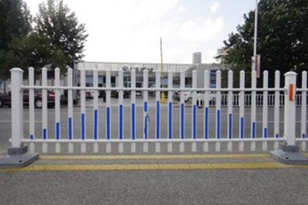 優質高速護欄廠家批發