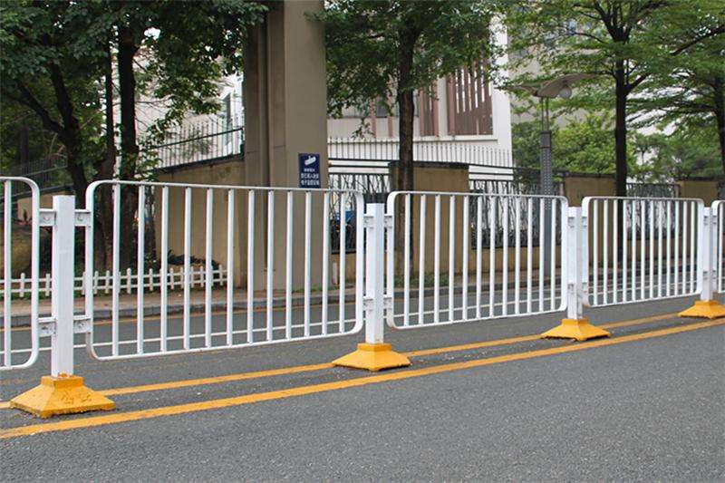 有干高速公路護欄護坡的嗎