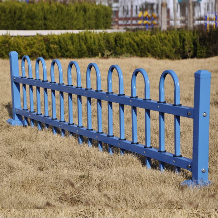 玉林高速護欄板滾壓線