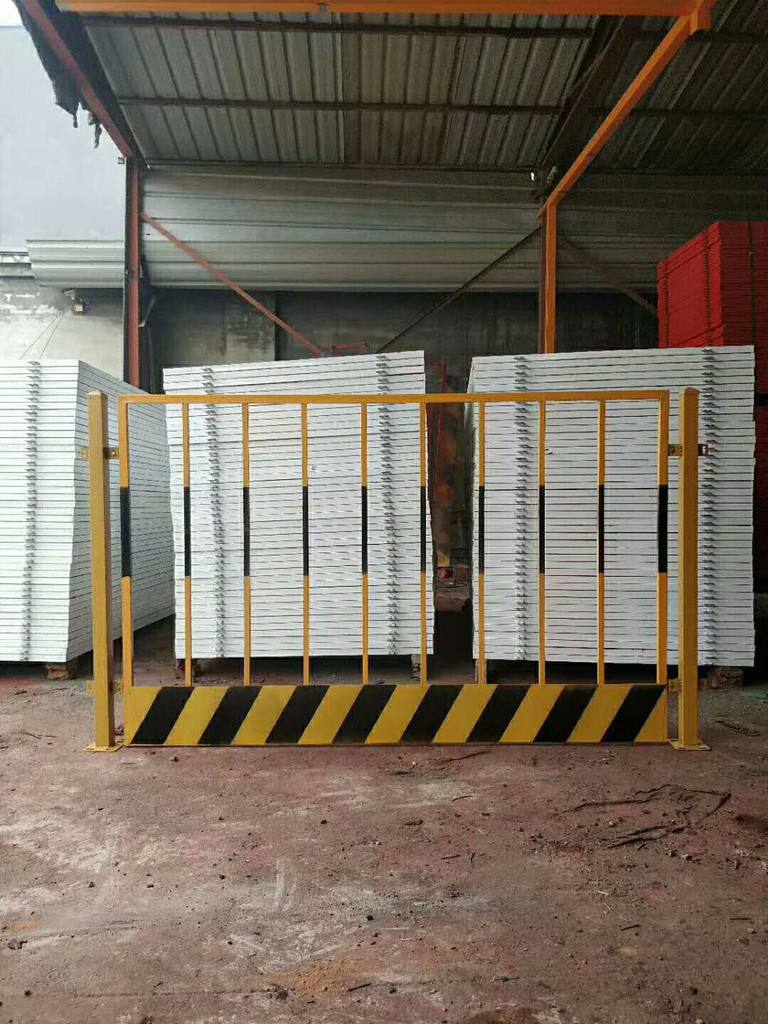 玉湛高速護欄施工視頻