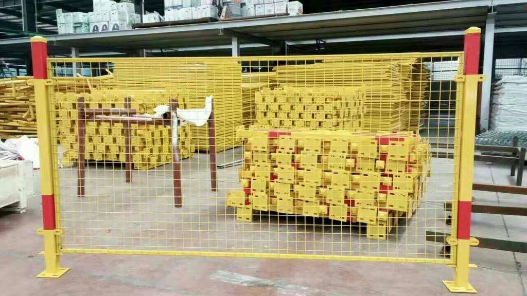 玉湛高速中間的護欄