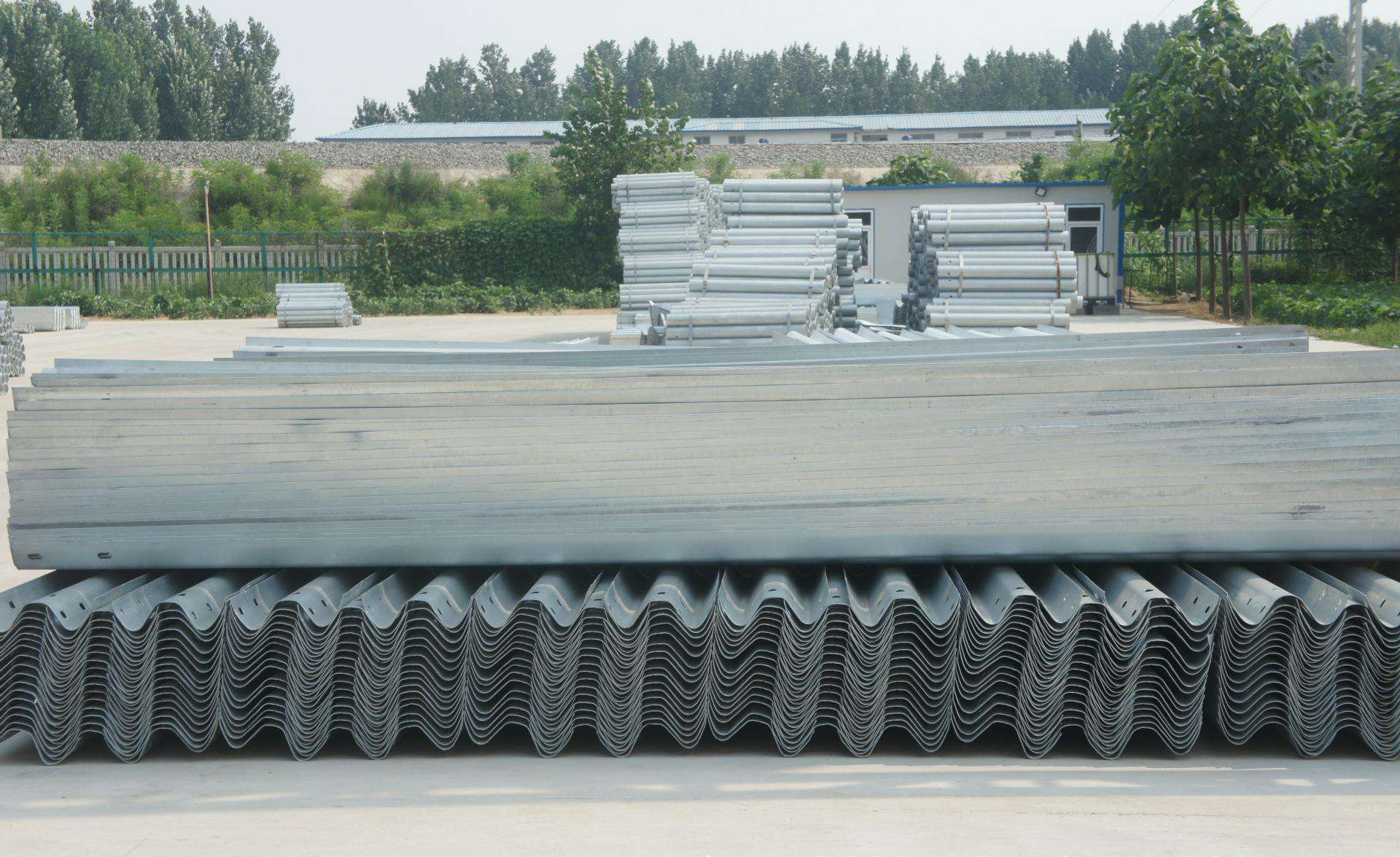 豫東高速養護中心護欄更換項目