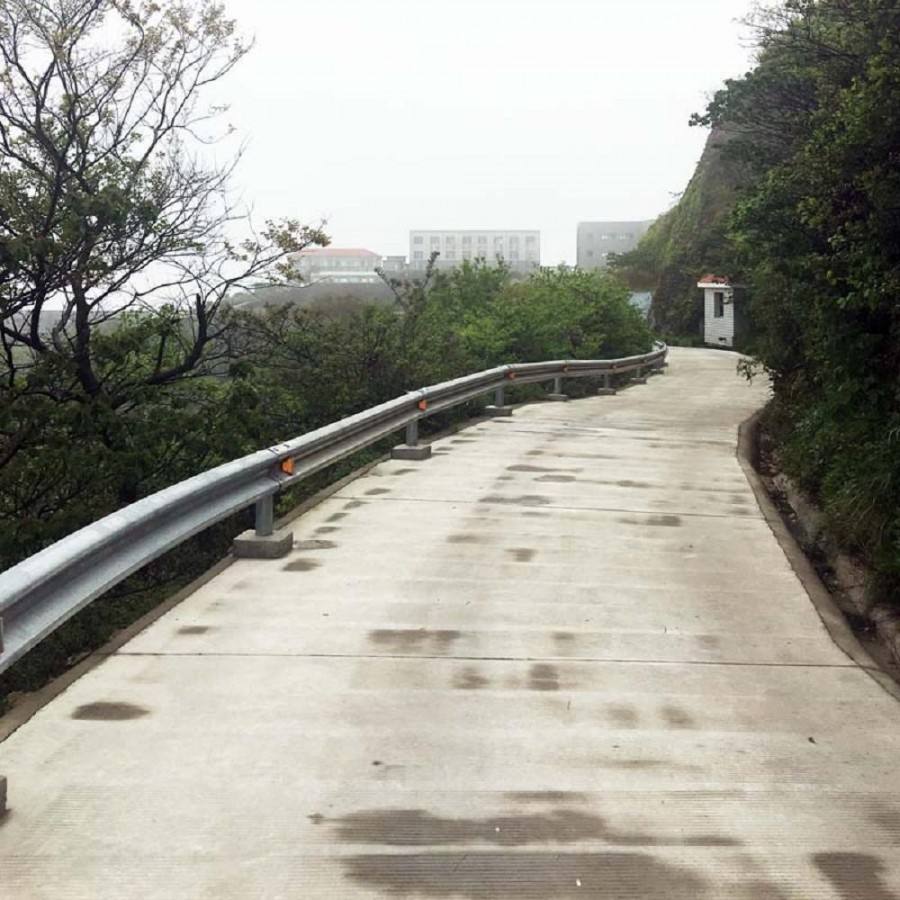 圓管高速公路護欄網規格廠家