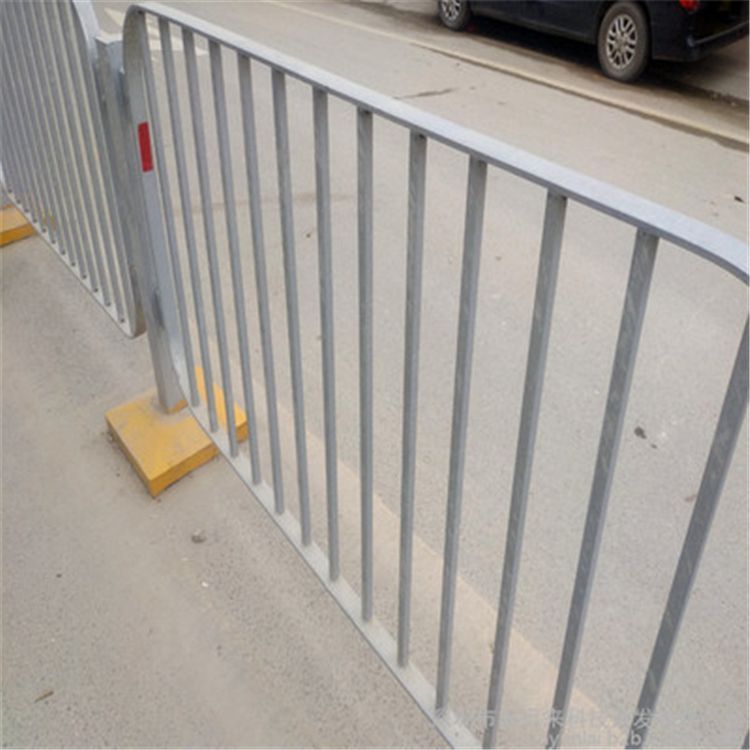 圓管高速公路護欄網價格誠信商家