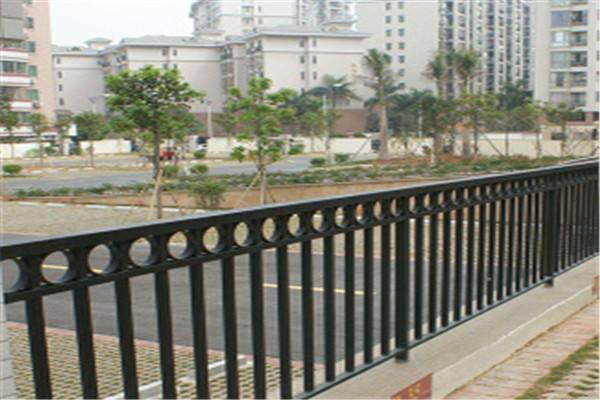 伊通高速公路隔離護欄網廠家批發(fā)