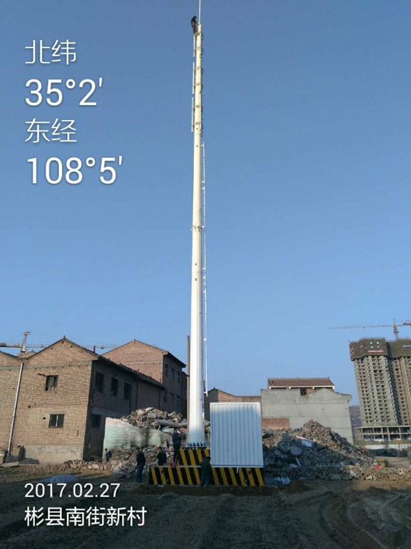 自動升降通信塔