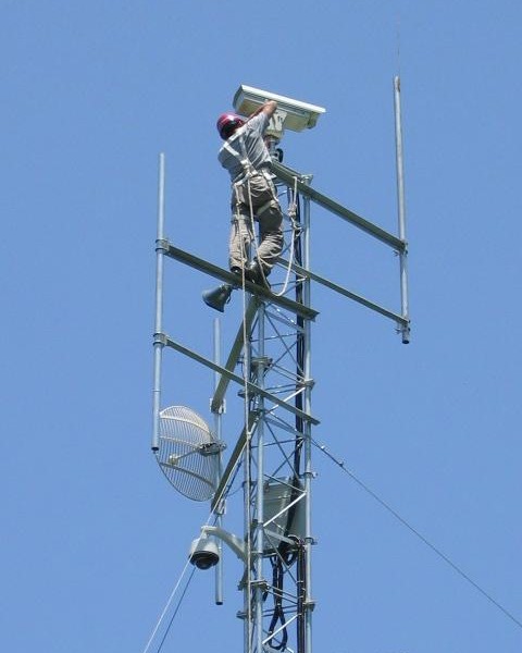 35米草原監控塔定制